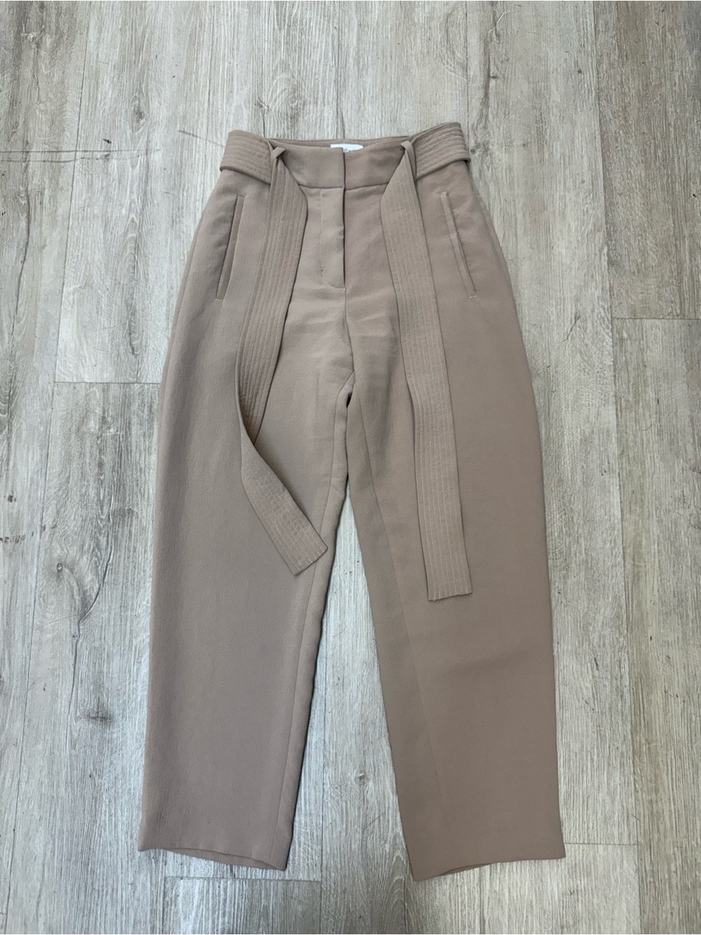 Aritzia Wilfred Tie Front Pant Size 0 Beige High Waisted Belted Trouser